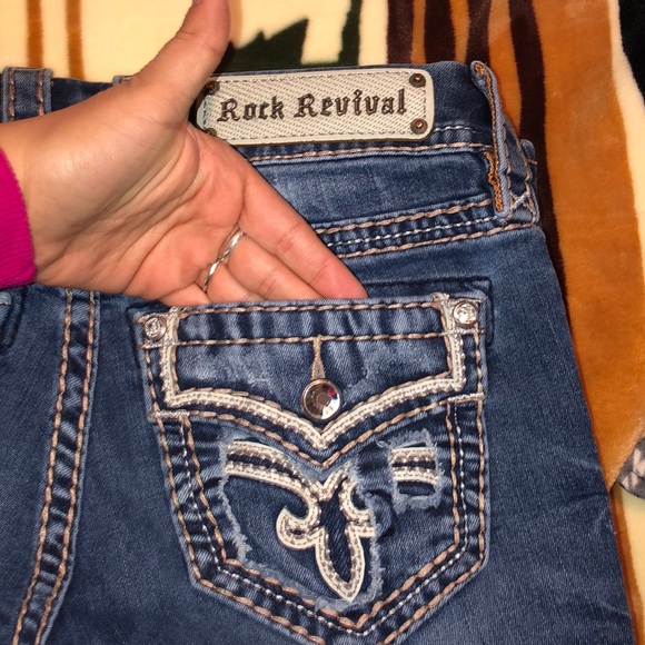 Rock revival crop - Picture 3 of 6